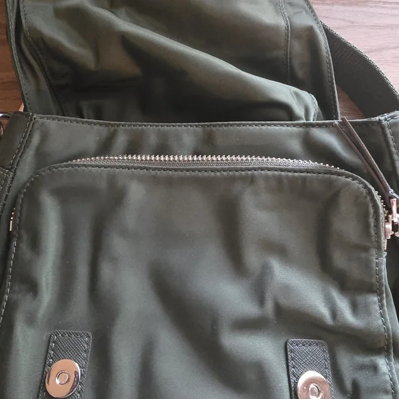 Tory Burch Crossbody - Picture 6 of 8